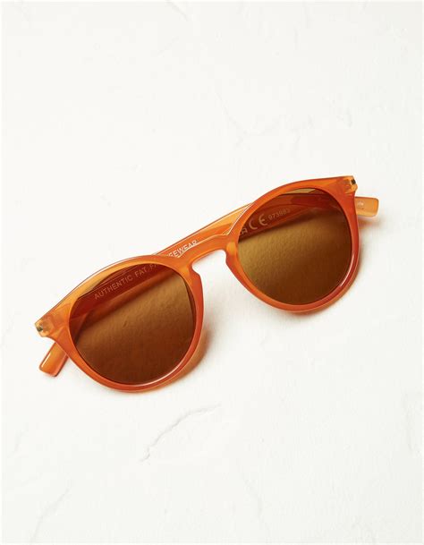 Poppy sunglasses .